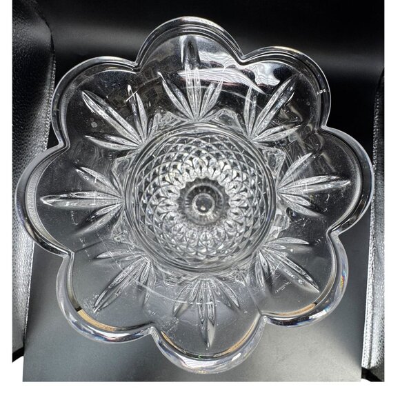 Marquis By Waterford Lead Crystal Pineapple Vase Scalloped Rim Diamond-Cut Vtg - Picture 7 of 11